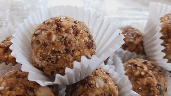 Til Peanut Laddu in Jaggery